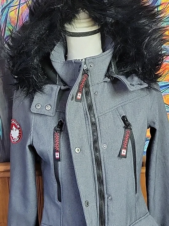 Canada Weathergear Women's Gray Parka Coat with Faux Fur Hood Size Med - Picture 2 of 6